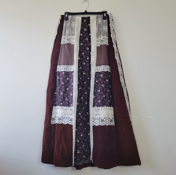 Carefree Fashions Vintage  Maxi Skirt Brown Ivory Lace Cottagecore Small Medium - Picture 4 of 6